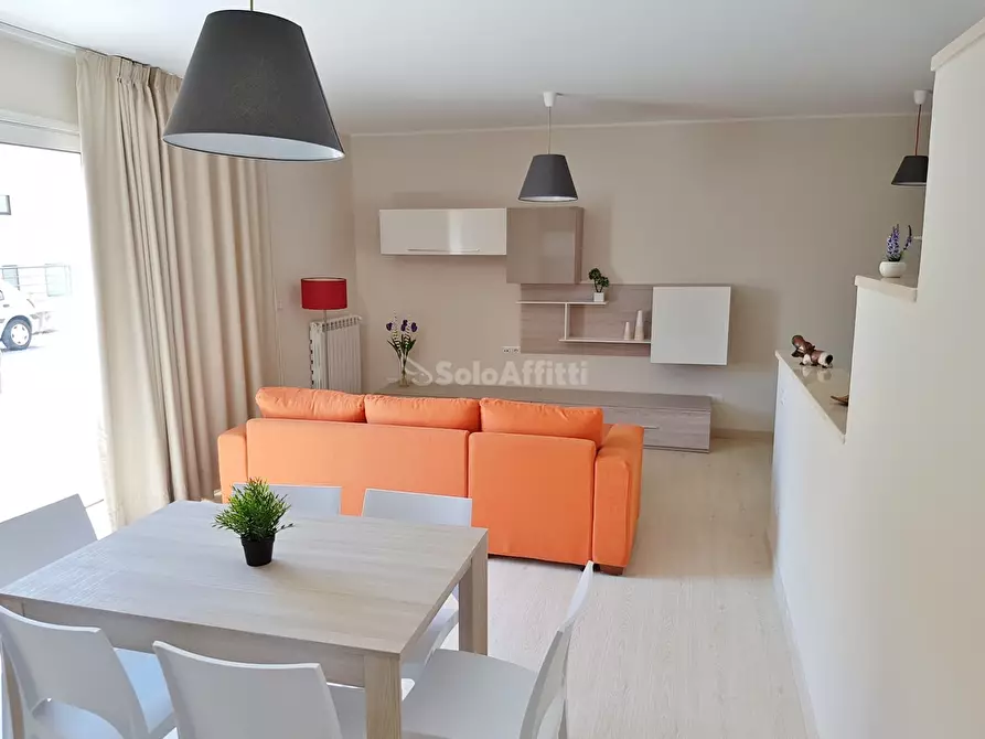 Immagine 3 di Stanza singola in affitto  a Catanzaro