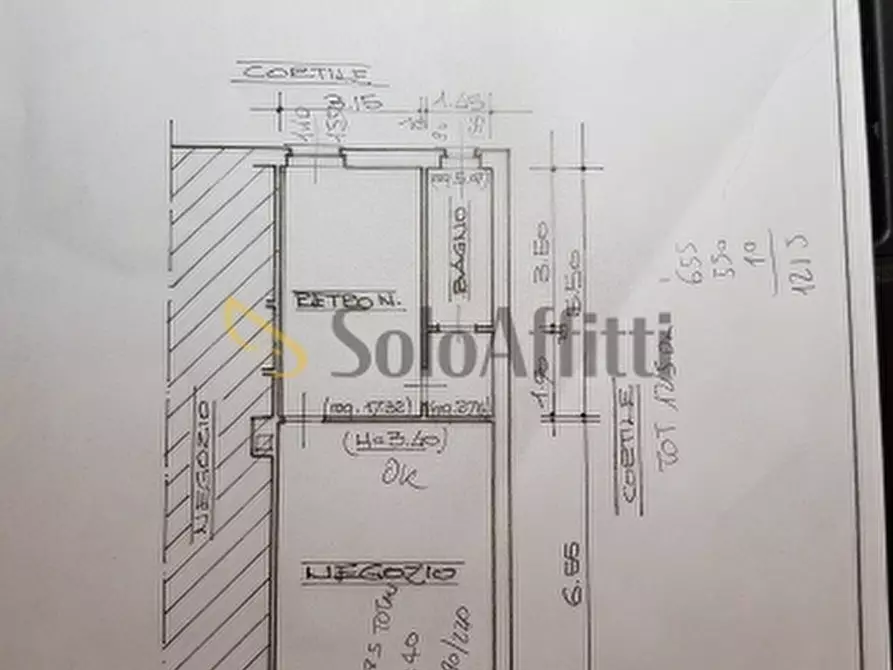 Immagine 2 di Locale commerciale in affitto  in Via Carignano a Rivalta Di Torino