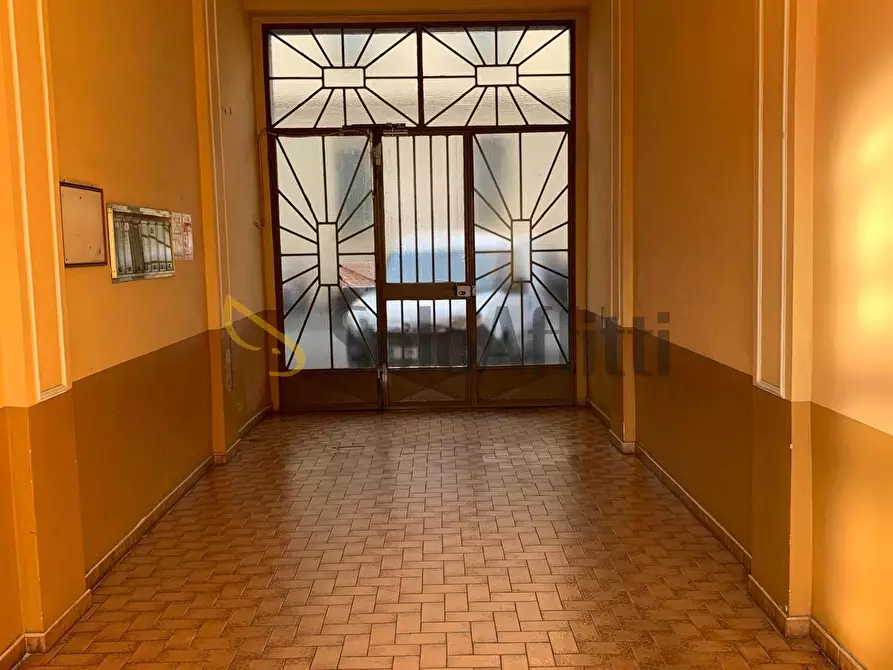 Immagine 2 di Bilocale in affitto  in Via Crescentino 30 a Torino