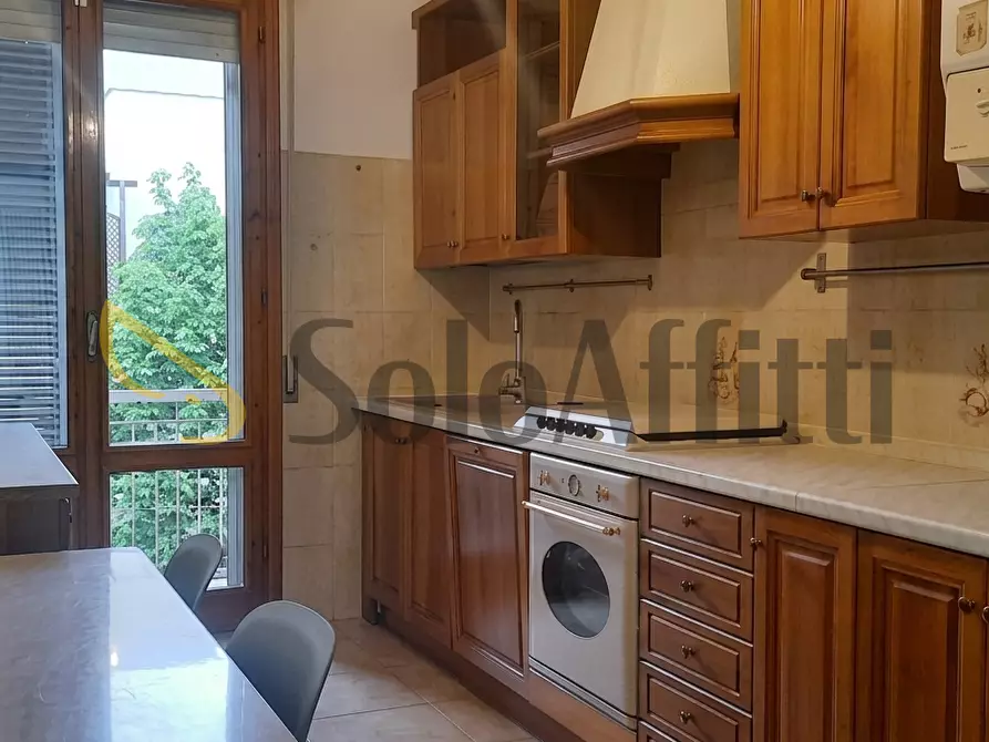 Immagine 3 di Stanza singola in affitto  a Carpi