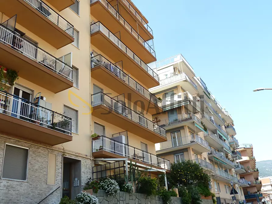 Immagine 29 di Trilocale in affitto  in Via Galileo Galilei 159 a San Remo