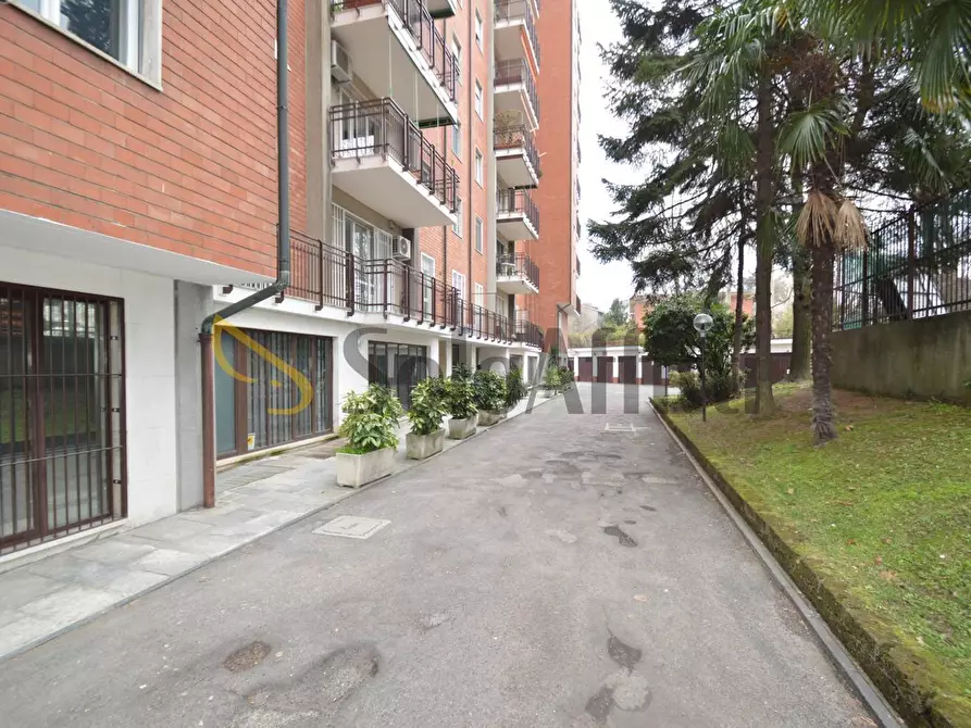 Immagine 20 di Trilocale in affitto  in Via Alfonso Capecelatro 75 a Milano