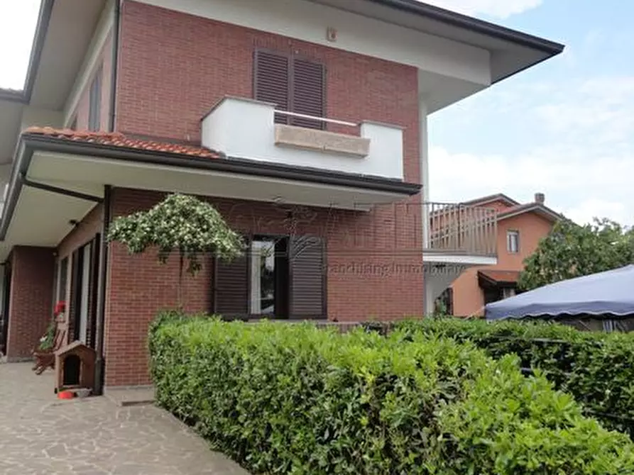 Immagine 24 di Trilocale in affitto  in via Donizetti 43 a Muggiò