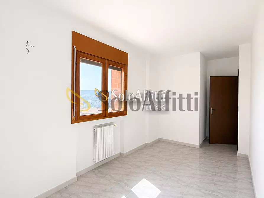 Immagine 20 di Pentalocale in affitto  in Via delle Medaglie Olimpiche 2 a Potenza