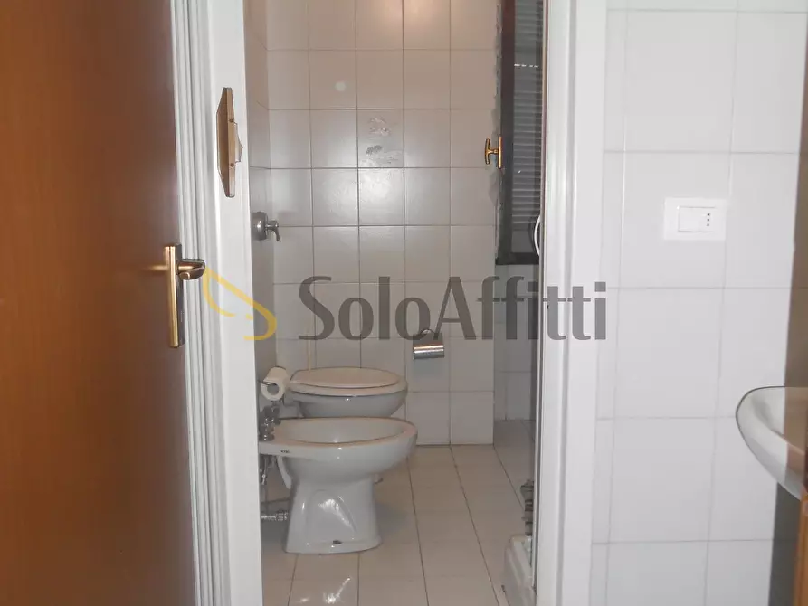 Immagine 11 di Stanza singola in affitto  in Via Indipendenza 70 a Pavia