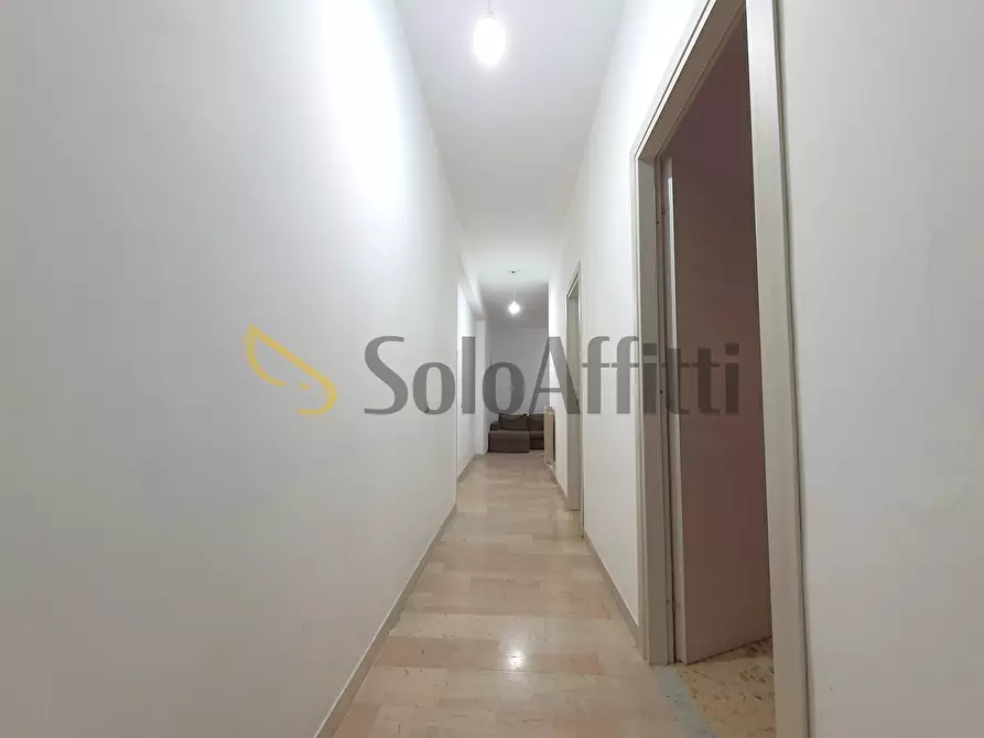 Immagine 8 di Stanza singola in affitto  a Catanzaro