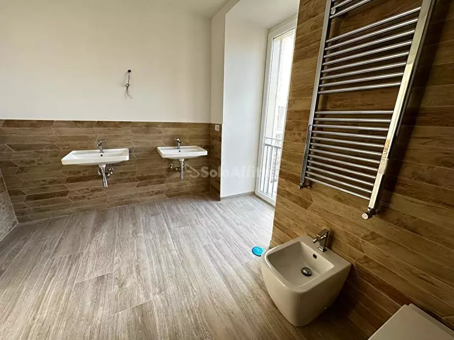 Immagine 15 di Trilocale in affitto  in Via delle Ferriere 20 a Caserta