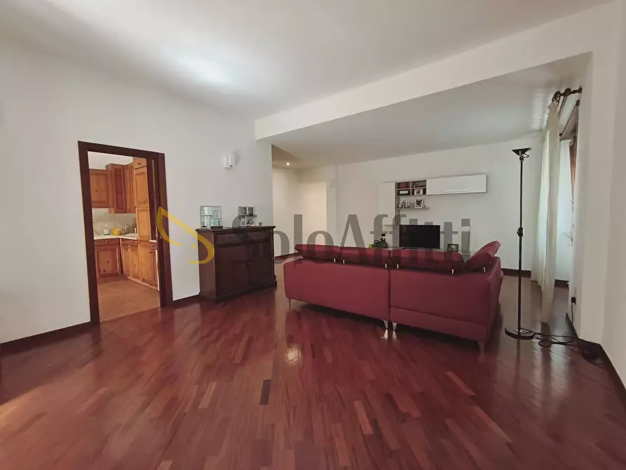 Immagine 35 di Trilocale in affitto  in Via Guido Alfani a Roma