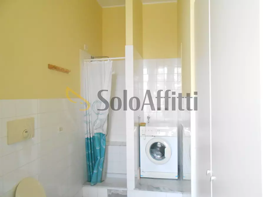 Immagine 11 di Bilocale in affitto  in Via Carlo Dossi 7 a Pavia