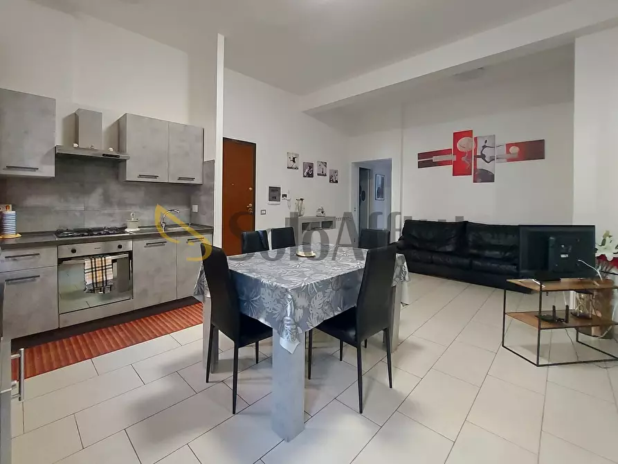 Immagine 3 di Trilocale in affitto  in Via Carlo Fecia di Cossato a Fiumicino