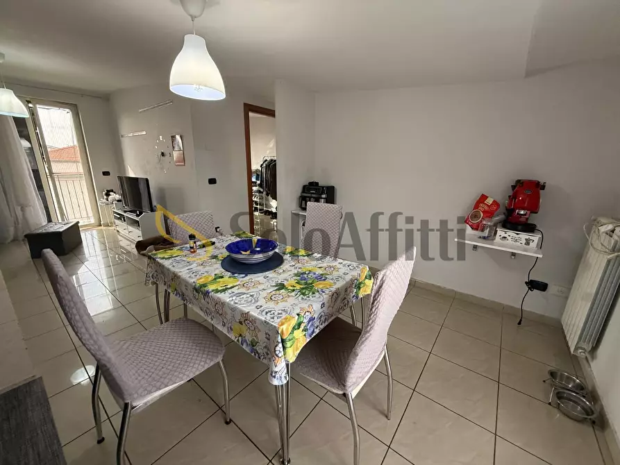 Immagine 13 di Trilocale in affitto  in Via Giovanni Verga a Marcianise