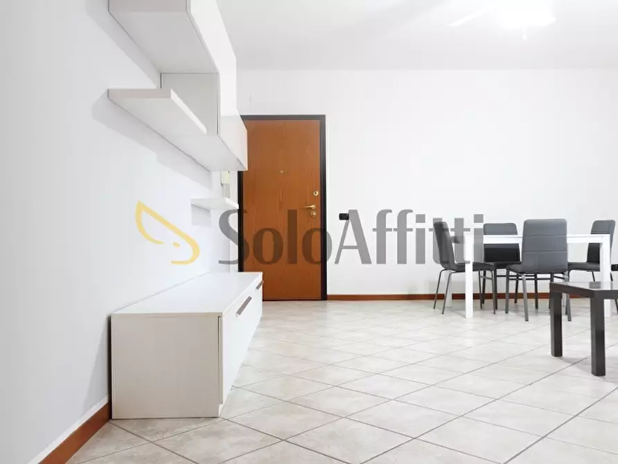 Immagine 4 di Trilocale in affitto  in Via Montello 7 a Bovisio-Masciago