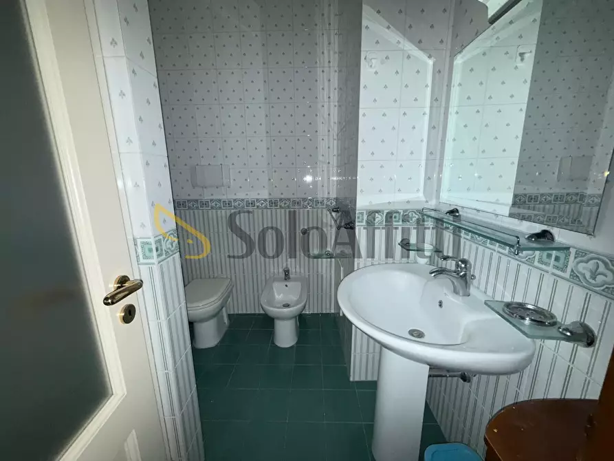 Immagine 21 di Trilocale in affitto  in Via Roma 188 a Caserta