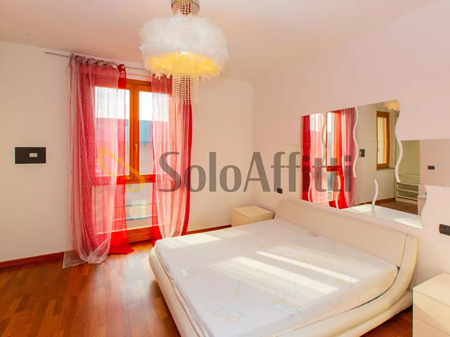 Immagine 29 di Villetta a schiera in affitto  in Via Bienate 4 a Busto Arsizio