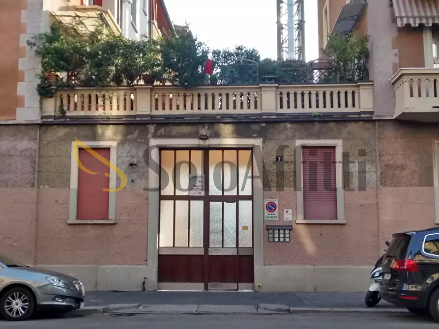 Immagine 21 di Trilocale in affitto  in Via Giovanni Ambrogio De Predis 7 a Milano