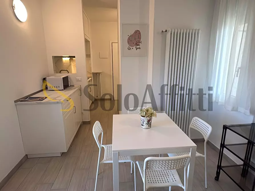 Immagine 3 di Bilocale in affitto  in Viale Amerigo Vespucci 135D a Rimini