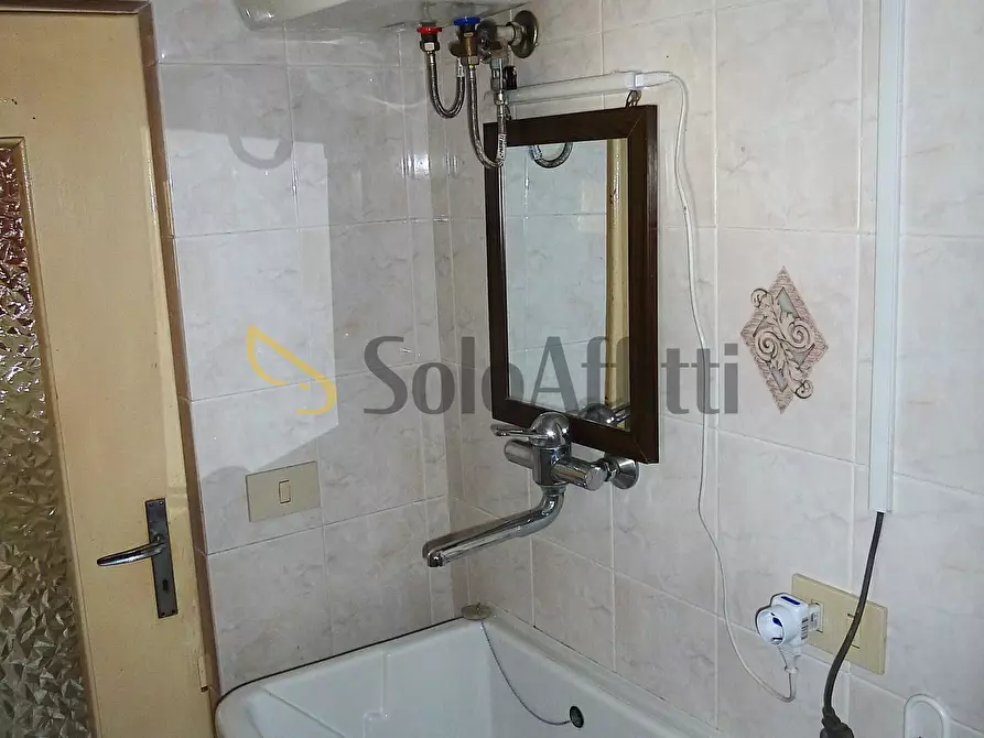 Immagine 14 di Bilocale in affitto  in Via delle Ginestre 45 a San Remo