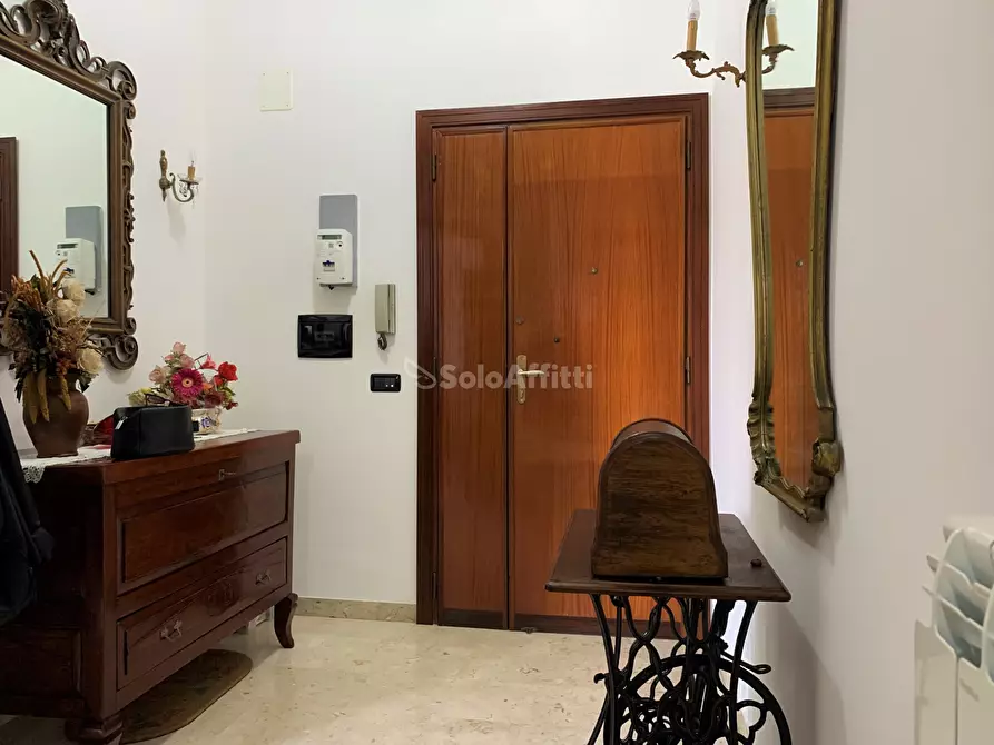 Immagine 5 di Stanza singola in affitto  a Catanzaro