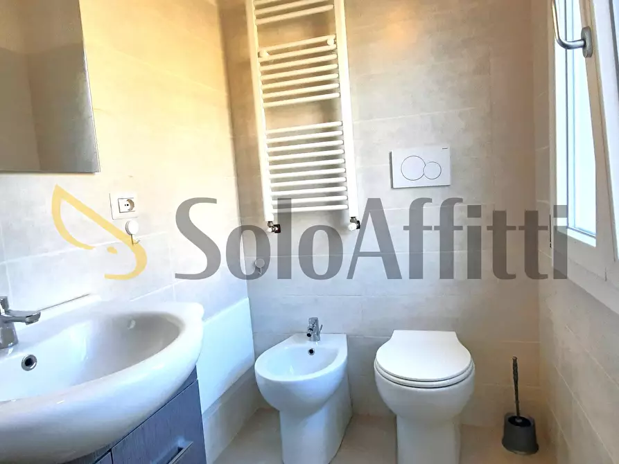 Immagine 5 di Stanza singola in affitto  a Carpi