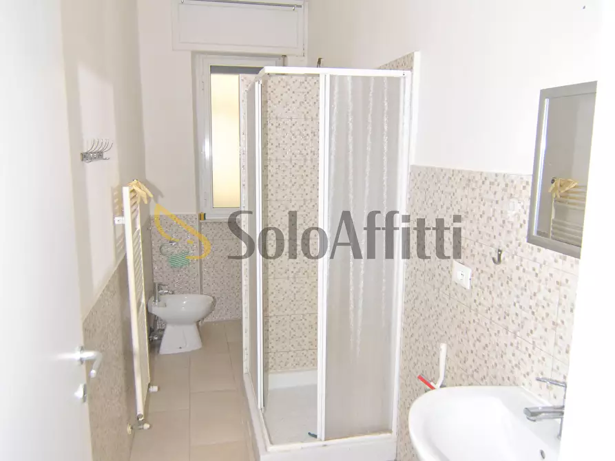 Immagine 14 di Quadrilocale in affitto  in Via Grande 249 a Livorno