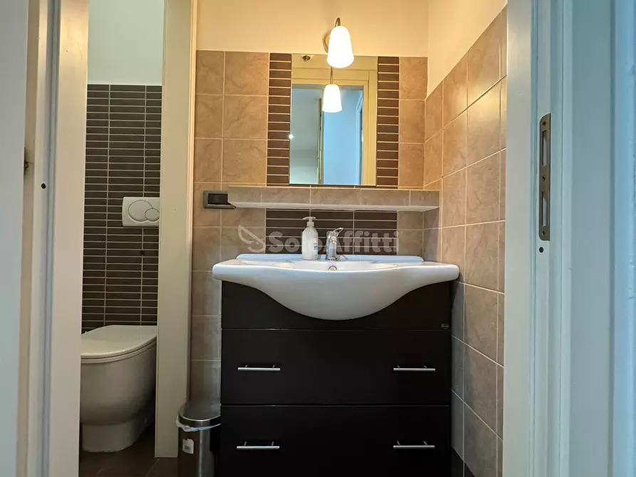 Immagine 13 di Bilocale in affitto  in Via Netro a Torino