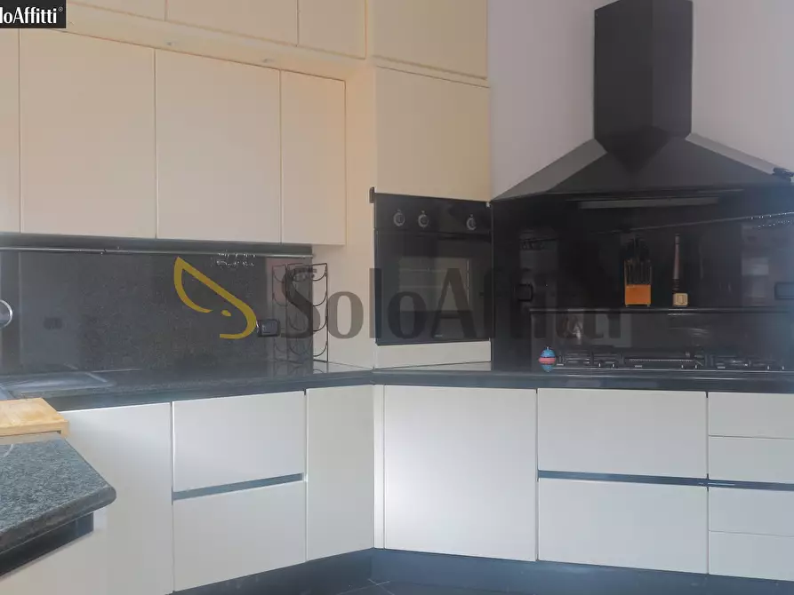 Immagine 11 di Trilocale in affitto  in Piazza Aldo Moro 1 a Cologno Monzese