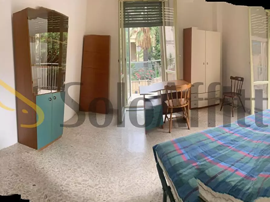 Immagine 1 di Stanza singola in affitto  in Via Etnea 728 a Catania