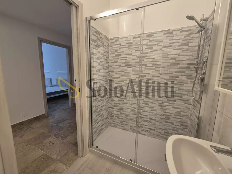Immagine 10 di Stanza singola in affitto  a Catanzaro