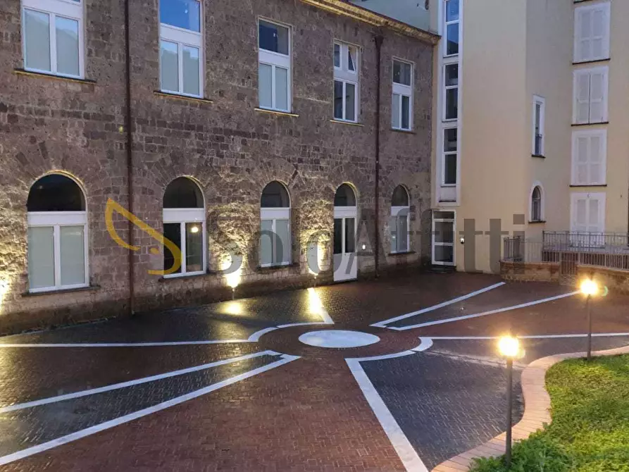 Immagine 24 di Trilocale in affitto  in Via delle Ferriere 20 a Caserta