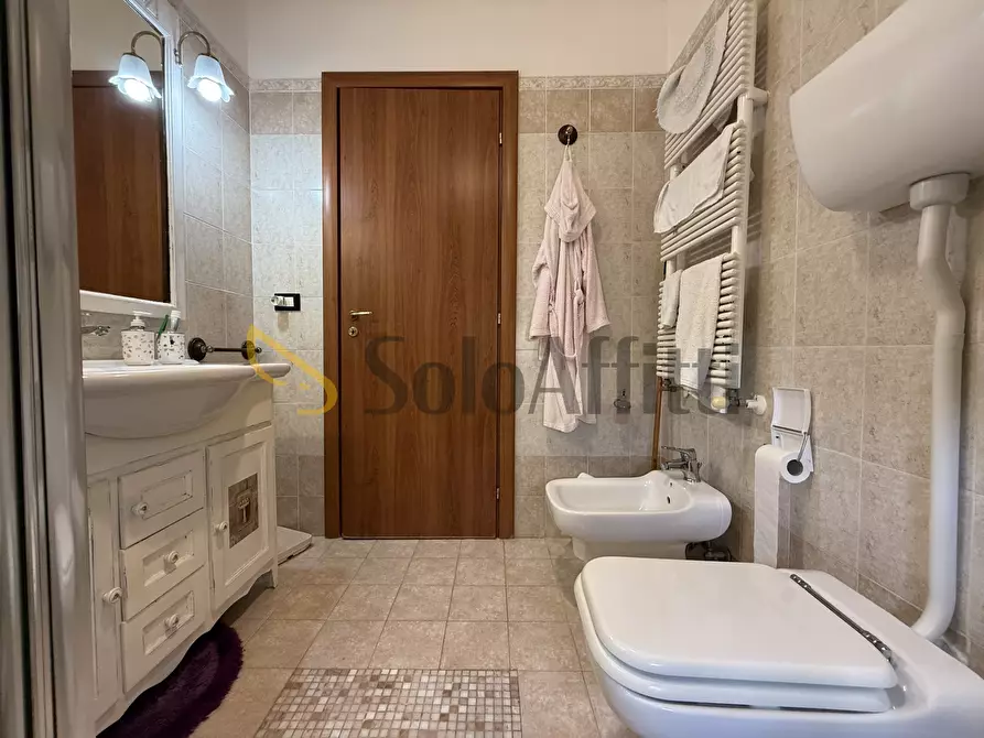 Immagine 16 di Villa in affitto  in Via Martiri di Nassirya 16 a San Floro