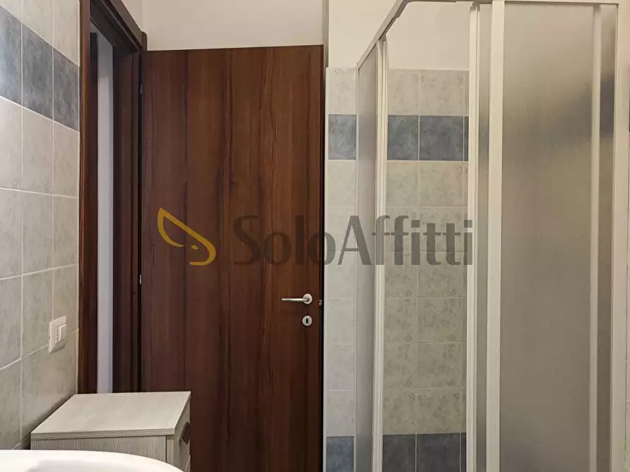 Immagine 21 di Bilocale in affitto  a Latina