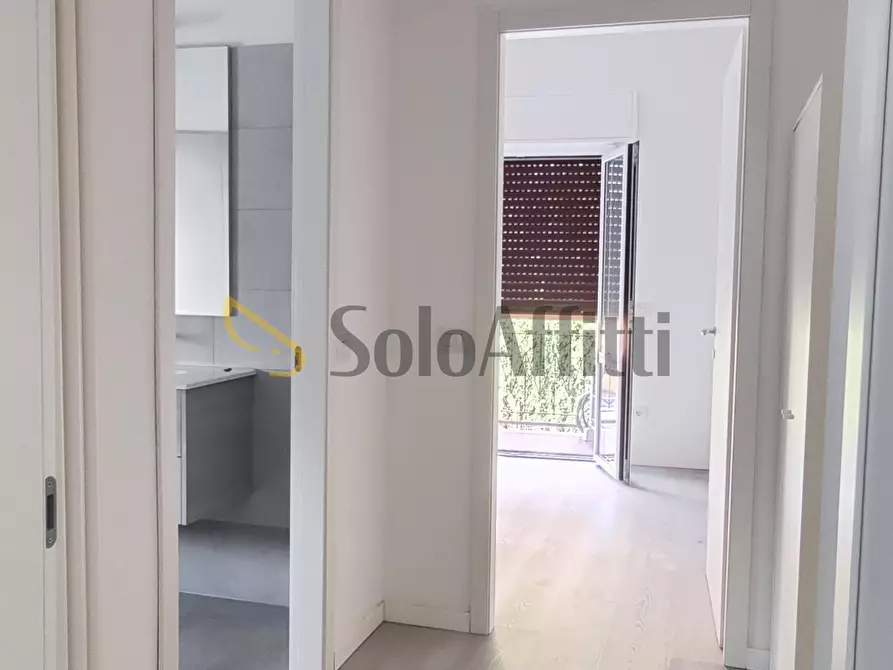 Immagine 10 di Bilocale in affitto  in via adige a Cusano Milanino