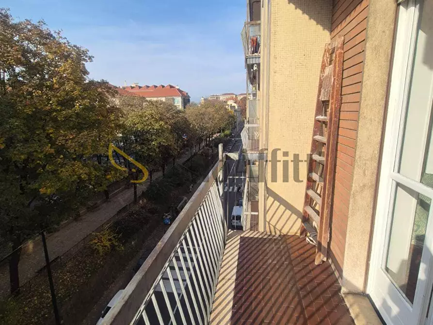 Immagine 11 di Trilocale in affitto  in Via San Donato a Torino