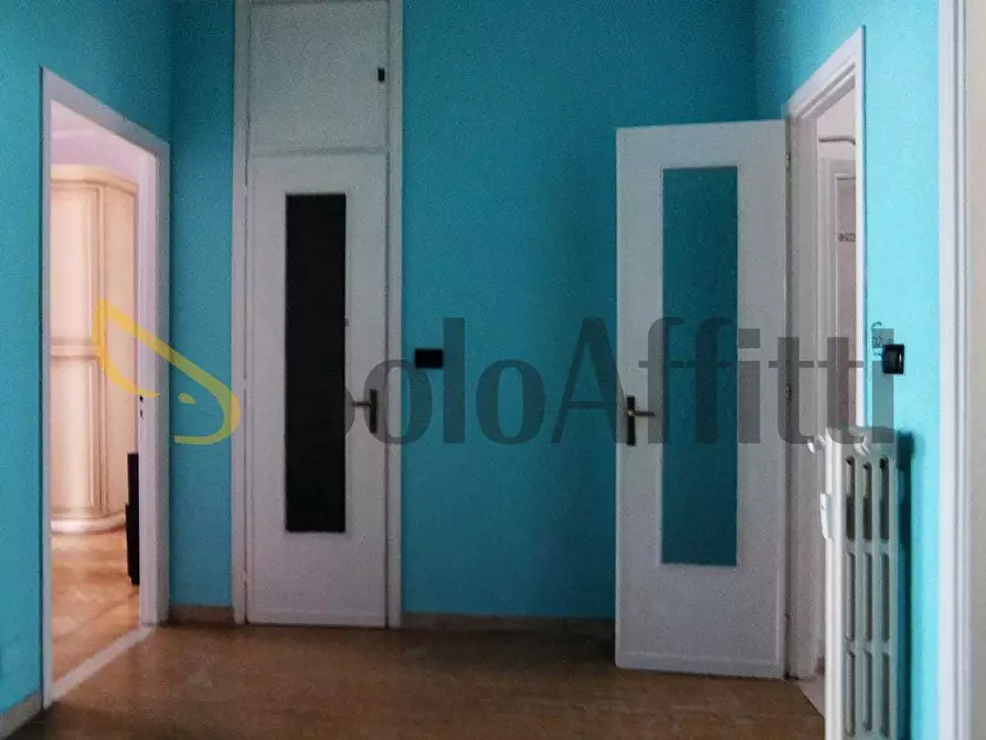 Immagine 7 di Trilocale in affitto  in Corso Sebastopoli a Torino