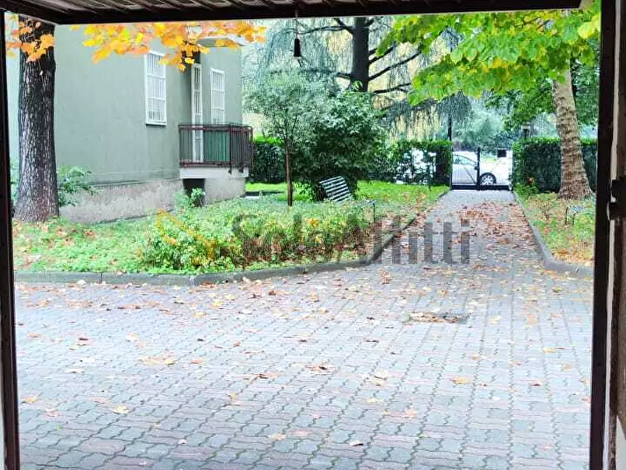 Immagine 3 di Garage in affitto  in VIA CILEA 45 a Cinisello Balsamo