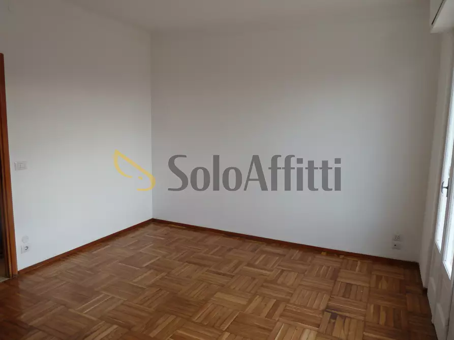 Immagine 5 di Trilocale in affitto  in Via Zeffiro Massa 289 a San Remo