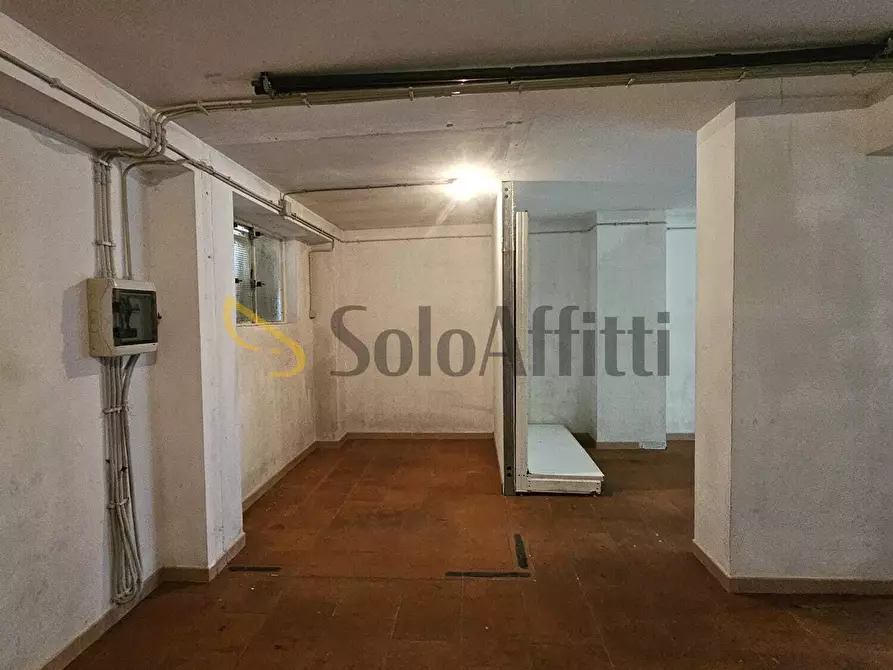 Immagine 3 di Garage in affitto  in Via Parigi 46 a Potenza