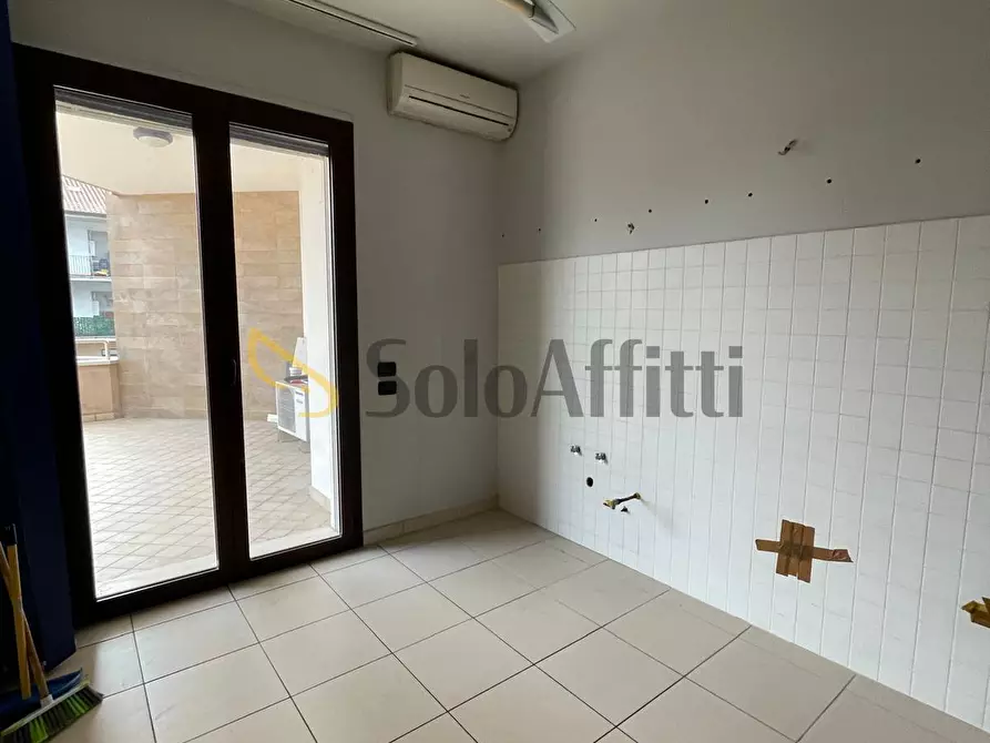 Immagine 4 di Pentalocale in affitto  a Sora