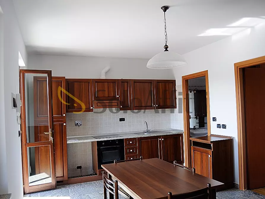 Immagine 2 di Bilocale in affitto  in Via Fornaci 45 a Settimo Torinese