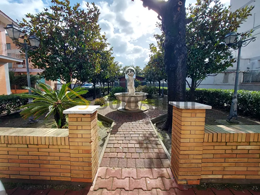 Immagine 24 di Ufficio in affitto  in Via Giorgio Giorgis a Fiumicino