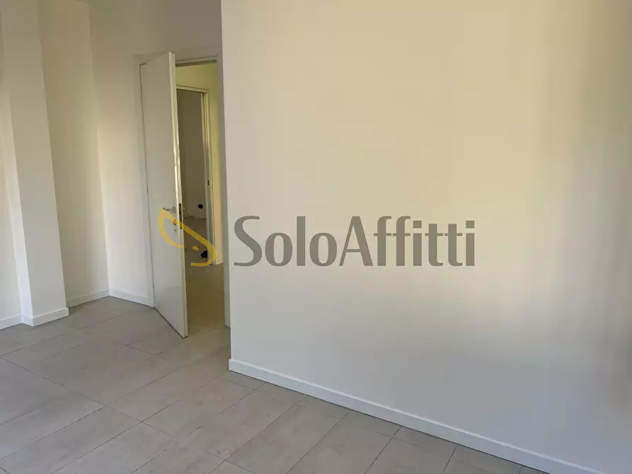 Immagine 30 di Trilocale in affitto  a Rovellasca