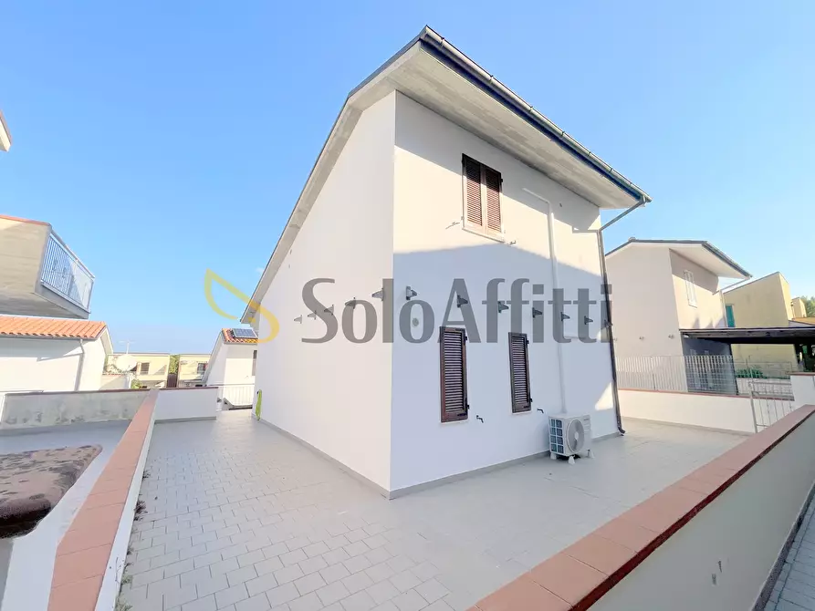 Immagine 1 di Trilocale in affitto  a Numana