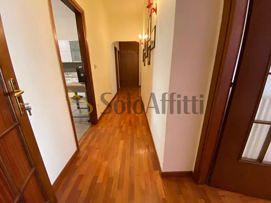 Immagine 5 di Stanza singola in affitto  in Via Ferrarecce 57 a Caserta