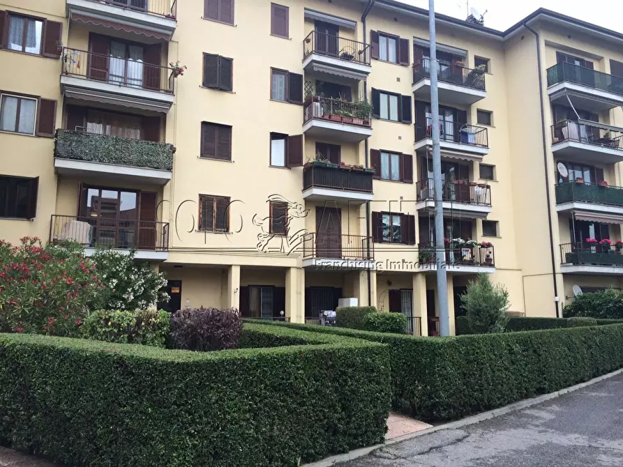 Immagine 15 di Bilocale in affitto  in Via XXV Aprile 92/b a Limbiate