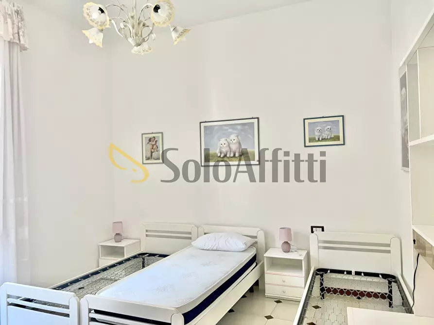 Immagine 15 di Quadrilocale in affitto  a Cagliari