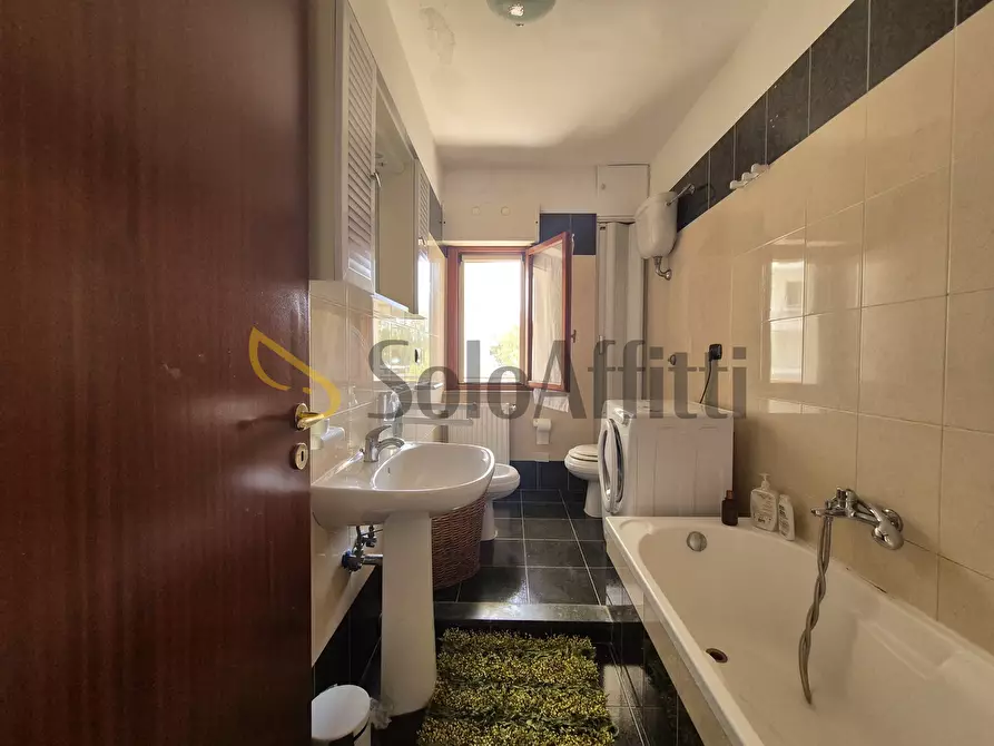 Immagine 6 di Trilocale in affitto  a Catanzaro