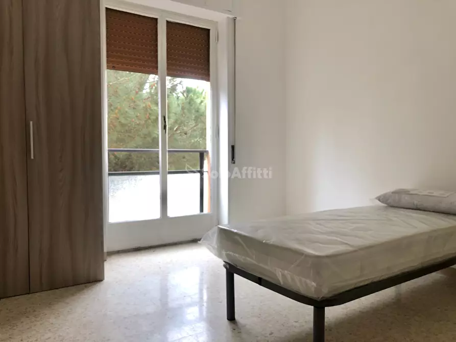 Immagine 10 di Stanza singola in affitto  a Catanzaro