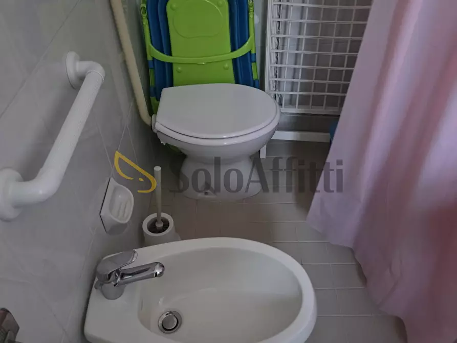 Immagine 6 di Trilocale in affitto  in Viale Sante Polazzi a Rimini