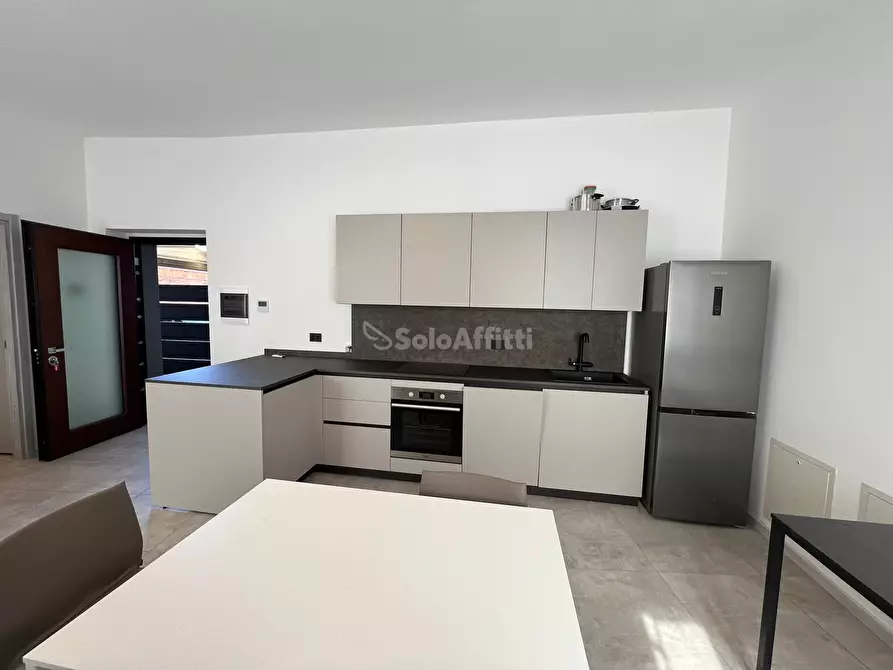 Immagine 5 di Bilocale in affitto  in Via San Rocco 129 a Seregno