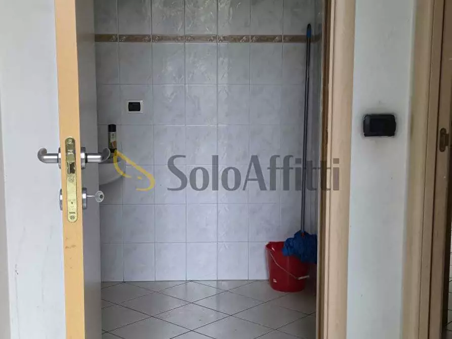 Immagine 30 di Locale commerciale in affitto  in Via Dante Di Nanni 64 a Torino